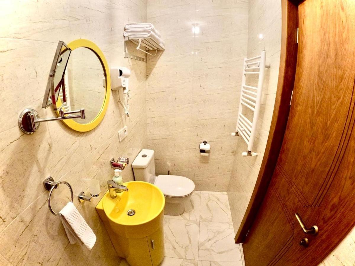 Central Park Apartments In Tbilisi Ngoại thất bức ảnh