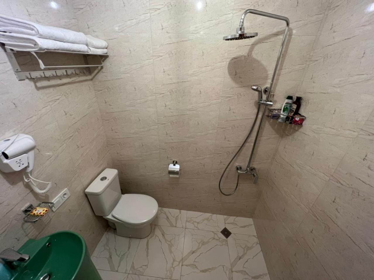 Central Park Apartments In Tbilisi Ngoại thất bức ảnh